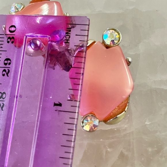 Vintage Pink Lucite Thermoset Clip Earrings Choker Necklace Set Mid Century - Picture 8 of 8